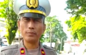 Satlantas Polres Balangan Atasi Kemacetan di Jembatan Paringin
