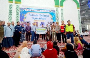 Desa Lemo II Terima Satu Unit Mobil Ambulance