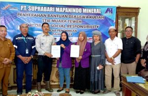 Ketua Komisi III DPRD Barito Utara Apresiasi PT SMM Berikan Beasiswa kepada Mahasiswa STIE