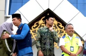 Bupati Barito Utara Dampingi UAS Tausiyah di Wilayah Kalimantan