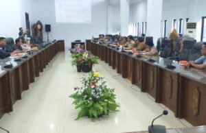 Kuota Penjualan TBS Petani Dibatasi PT AGU, Warga Adukan Ke DPRD Barito Utara