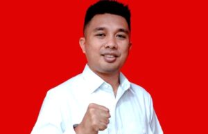 Anggota DPRD Barito Utara Dukung Gerakan Pembagian Bendera Merah Putih