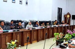 DPRD Bersama Disdik Barut dan Kemenkumham Kalteng Bahas Tiga Raperda Inisiatif