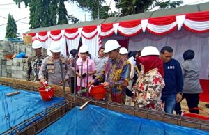 Bupati Barito Utara Letakkan Batu Pertama Pembangunan Gedung TK Yayasan Kemala Bhayangkari