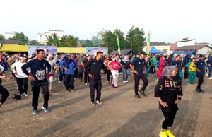 Guru se Barito Utara Ikuti Kemah Bakti dan Senam Massal