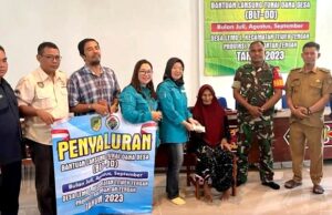 52 Warga Desa Lemo I Terima BLT DD Triwulan III