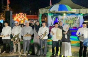 Hadiri Festival Bagarakan Sahur, Ketua DPRD Balangan Minta Hindari Kegiatan Melanggar Norma Agama