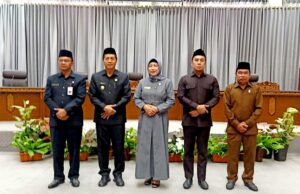 Pajak Daerah dan Retribusi Daerah Ditetapkan Berdasarkan Perda