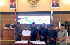 DPRD Setuju Bahas 5 Raperda Kabupaten Balangan
