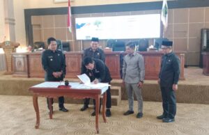 Raperda Pajak dan Retribusi Daerah Disetujui