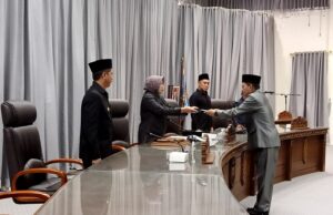 Fraksi ARKS DPRD Barito Utara Sampaikan Lima Pertanyaan Terkait Dua Raperda