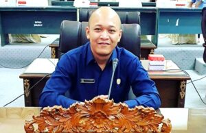 Dewan Apresiasi Disnakertranskop UKM Gelar Pelatihan Kerajinan Anyaman Rotan