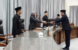 Fraksi PDI Perjuangan Sampaikan Lima Hal Terhadap Dua Raperda