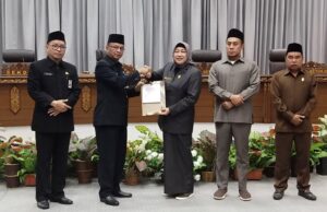 Ini Jawaban Bupati Atas Pendapat Akhir Fraksi DPRD Terhadap Raperda PAUD dan Ketentraman Umum