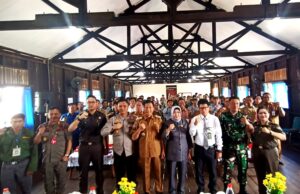 Lurah dan Kades Sebagai Satlinmas di Wilayahnya Masing-Masing