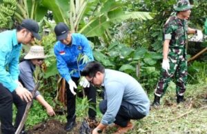 Pj Bupati dan Unsur FKPD Barito Utara Tanam Pohon Penghijauan