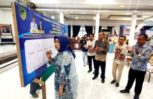 Ketua DPRD Barito Utara Mendorong Semua Guru Untuk Dapat Menggerakkan Komunitas Belajar