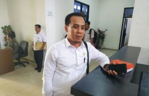 Dewan Harapkan Pihak Bandara Haji Muhammad Sidik Terus Berbenah