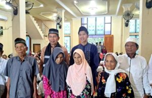 PT Mitra Barito Group Silaturahmi dan Buka Puasa Bersama Warga Desa Benao