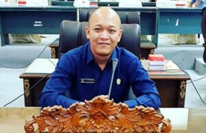 Dewan Apresiasi PT MPG Salurkan Bibit Ikan Kepada Pokdakan Desa Pendreh