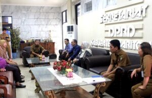 Sekretariat DPRD Barito Utara Terima Kunjungan Dari DPRD HSU