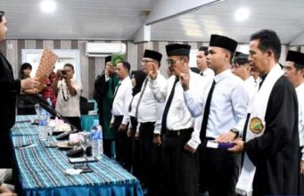 27 Orang Panwaslu Sembilan Kecamatan di Barito Utara Dilantik