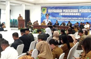Pj Bupati Buka Musrenbang RKPD Kabupaten Barito Utara Tahun 2025