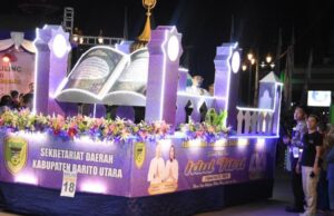 Puluhan Mobil Hias Ikuti Lomba Pawai Sambut Hari Raya Idul Fitri 1445 Hijriah