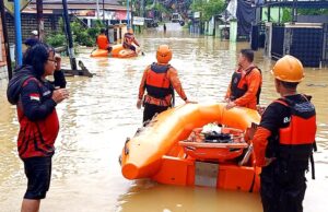 Hujan Deras, Sejumlah Jalan dan Pemukiman Warga Terendam Banjir