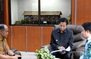 Pj Bupati Barito Utara Terima Audiensi dari Dua Universitas