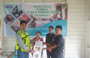 Bantu Masyarakat, PT PAMA Bagikan Paket Sembako di Desa Benangin II