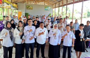Disnakertranskop UKM Barito Utara Gelar Pelatihan Budidaya Madu Kelulut Bagi Pelaku UKM