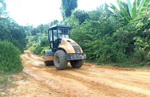 Pemdes Haragandang Lakukan Penanganan Jalan Haragandang Menuju Sei Intu