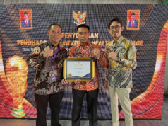 Konsisten Jamin Kesehatan Seluruh Masyarakat, Pemkab Murung Raya Terima Penghargaan UHC Awards 2024
