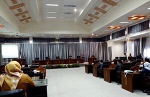 DPRD Barito Utara Gelar Rapat Paripurna Sampaikan Pemandangan Umum Fraksi Terhadap Raperda RPJPD 2025-2045