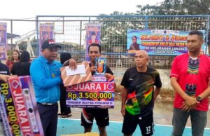RT 09 Juara I Turnamen Bola Voli Antar RT se Kelurahan Lanjas