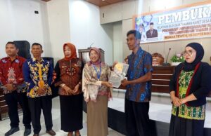 Bangun Pertanian di Barito Utara, Disnakertranskop UKM Gelar Pelatihan Budidaya Tanaman Karet