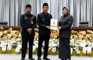 Pemkab Barito Utara Sampaikan Jawaban Terhadap Pemandangan Umum Fraksi DPRD