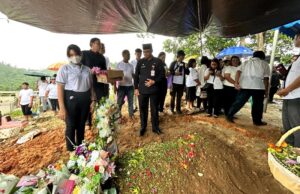 Pj Sekda Hadiri Pemakaman Wakil Bupati Barito Utara Periode 2013-2018, Drs Ompie Herby