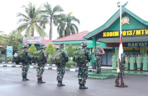 Dandim 1013 Muara Teweh Lepas Anggota Satgas Mobile RI-PNG