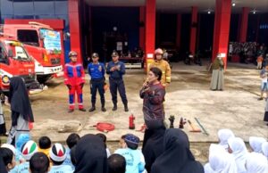 Disdamkarmat Barito Utara Gelar Fun dan Edukasi : Mengenal Profesi dan Pencegahan Kebakaran Sejak Dini