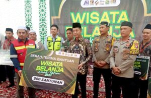Pj Bupati Apresiasi Kegiatan Wisata Belanja Bersama Anak Yatim Piatu di Bulan Ramadan 1446 H