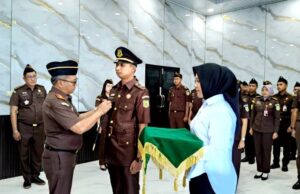 Isi Kekosongan, Kejari Barito Utara Lantik dan Ambil Sumpah Kasi Intelijen