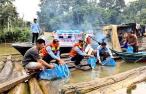 Restocking Benih Ikan untuk Kelangsungan Ekosistem Perikanan di Barito Utara