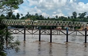 Dishub Tunda Sementara Aktivitas Kapal Melintas di Jembatan KH Hasan Basri Akibat DAS Barito Naik