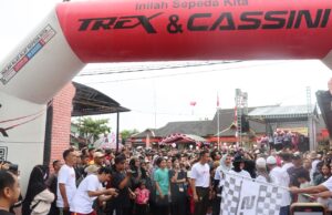 Polres Barito Utara Rayakan Hari Bhayangkara ke-79 dengan Jalan Sehat Bersama Masyarakat