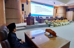 Bupati Sampaikan Jawaban Fraksi-Fraksi DPRD Terkait Raperda APBD 2026 pada Rapat Paripurna