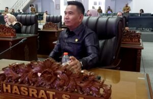 Hasrat Minta Warga Tetap Tenang: DPRD Dukung Langkah Cepat Pemkab Atasi Kelangkaan BBM di Barito Utara