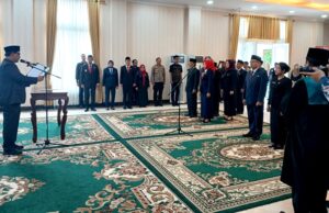 Lantik Pejabat, Bupati Barito Utara Tegaskan Jabatan Adalah Amanah dan Akan Dievaluasi