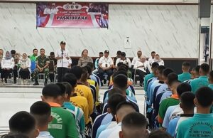 Kesbangpol Barut Gelar Seleksi Tes Kesehatan dan Parade Calon Paskibraka 2026 di Balai Antang